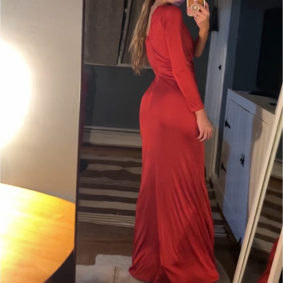 Red one shoulder long sleeve maxi dress - Picture 10 of 14